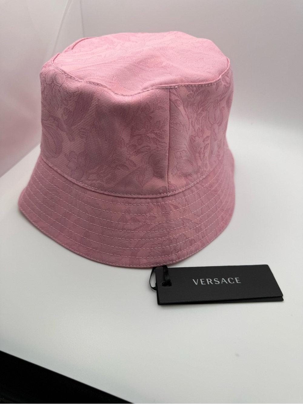 VERSACE- Pink Baroque Print Bucket Hat